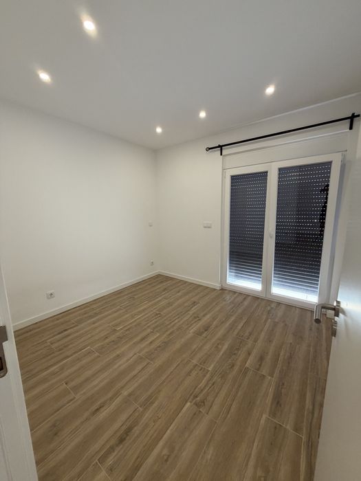Arrendamento T2 Remodelado – Centro de Almada