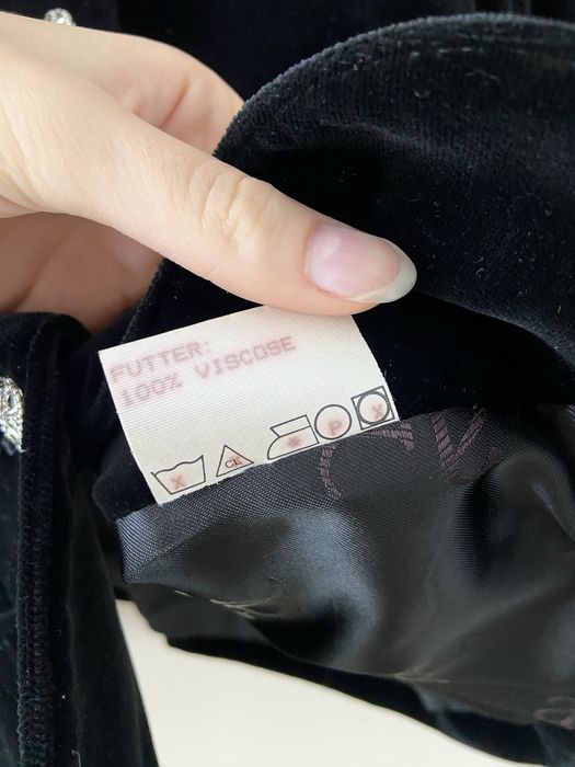 Welurowa czarna marynarka vintage rozm. M / L