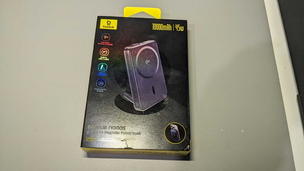 Baseus Qi2 Повер банк 10 000 mAh • 45W • MagSafe • з підставкою