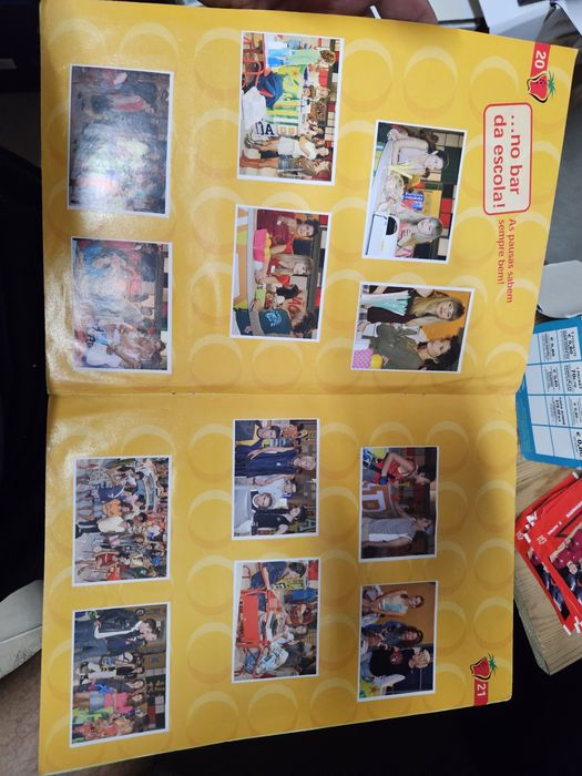 Caderneta completa Morangos com Açúcar 2006 + Poster Central