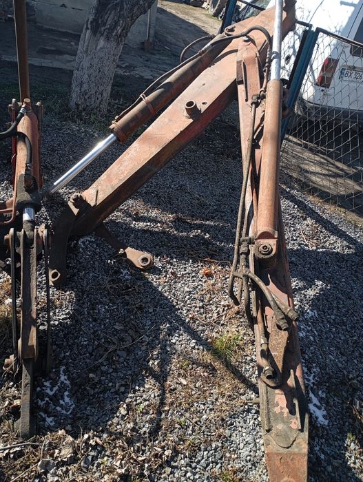 Запчастини до екскаватора