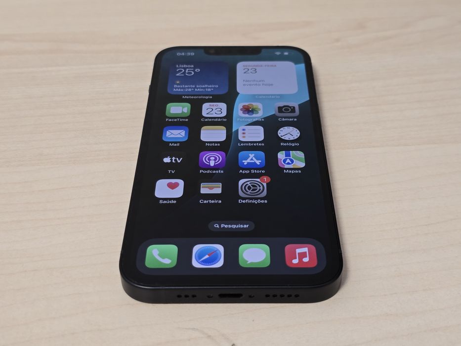 iPhone 13 Midnight Black — 128GB — Como Novo + Capa Armour