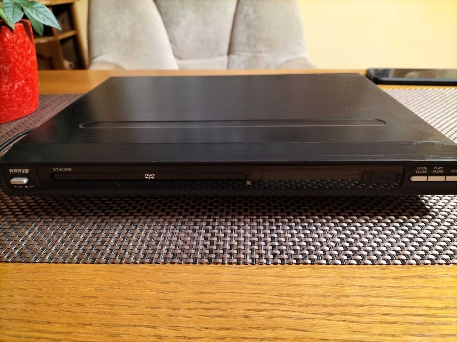 Odtwarzacz DVD easy, ET 612 HD z pilotem