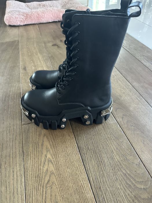 Balenciaga Strike Boot – Ekskluzywne buty w stylu industrialnym