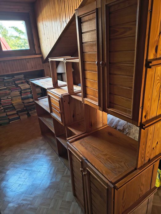 Regał drewniany oddam za darmo