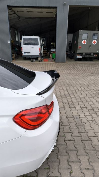 BMW F32 Lotka Dokładka Spoiler M4-Look Czarny Połysk
