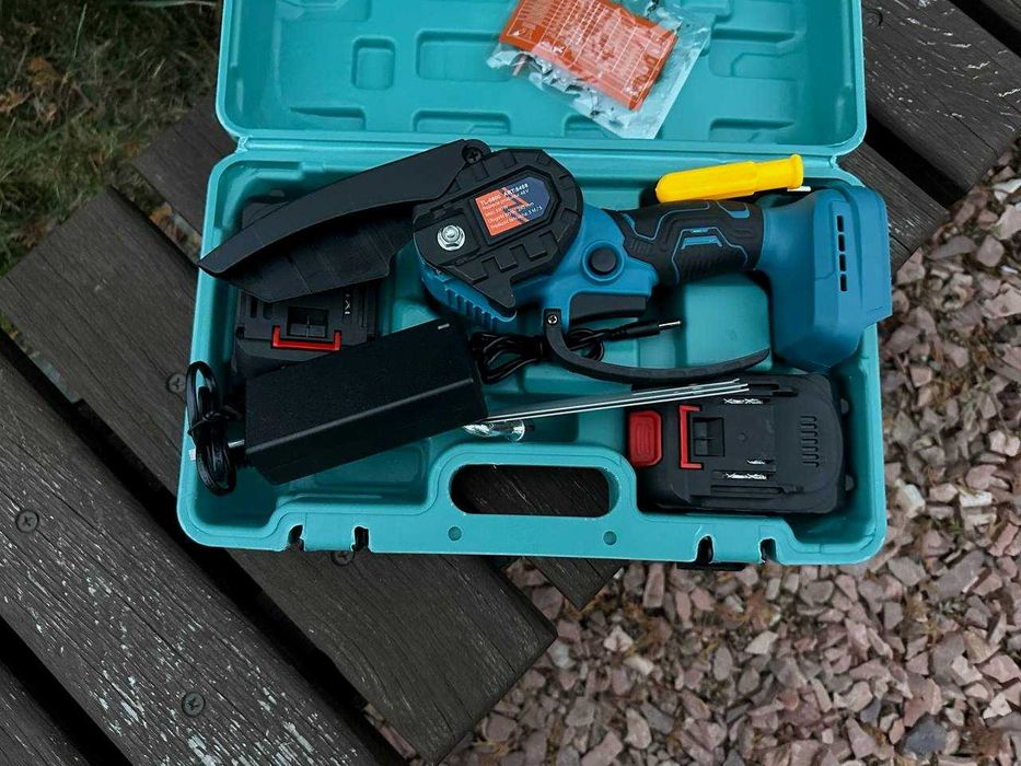 Пила цепная 8 дюймов (20см) makita‼️ Ланцюгова пилка макіта +2️⃣акб