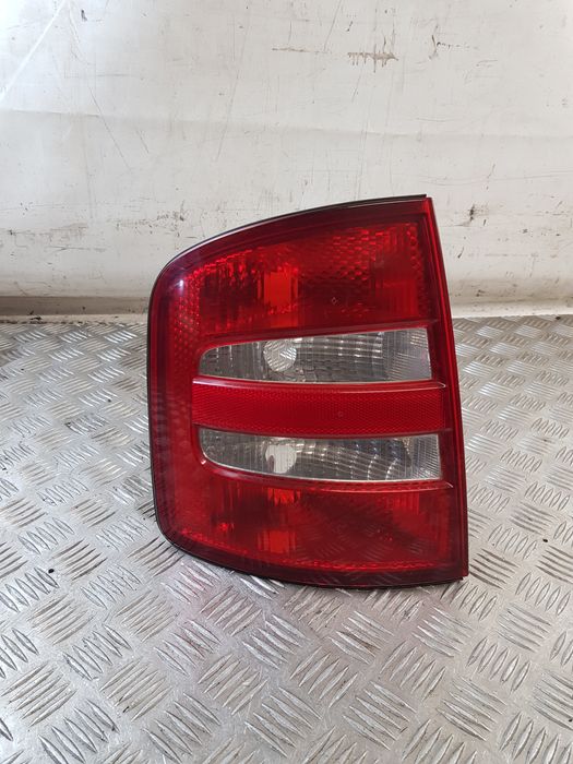 Lampa Lewa Tył 6Y9945095B Skoda Fabia I Sedan 04R- Europa