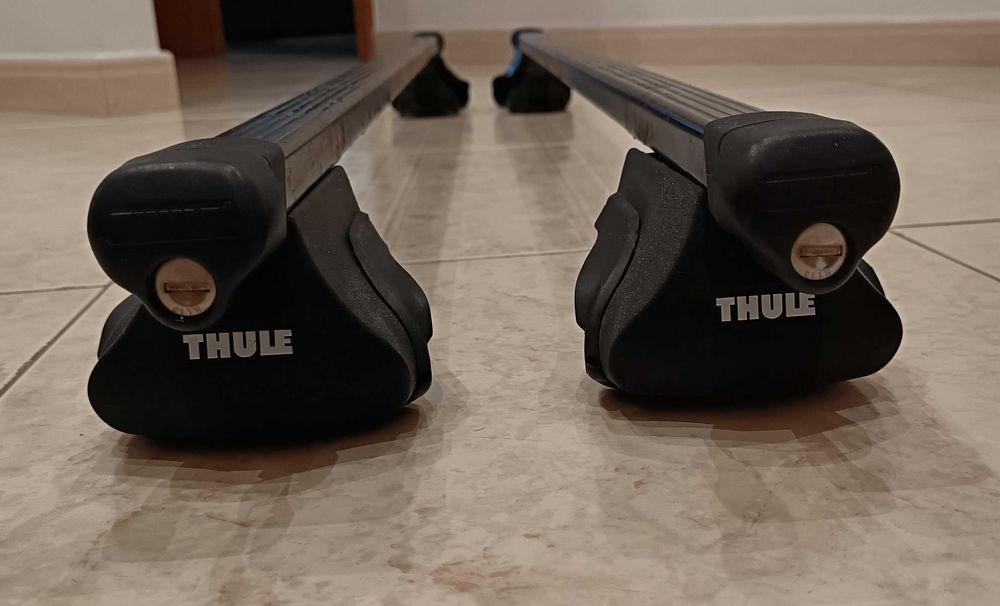 Barras Thule, pretas, para calhas de bicicleta, em ótimo estado