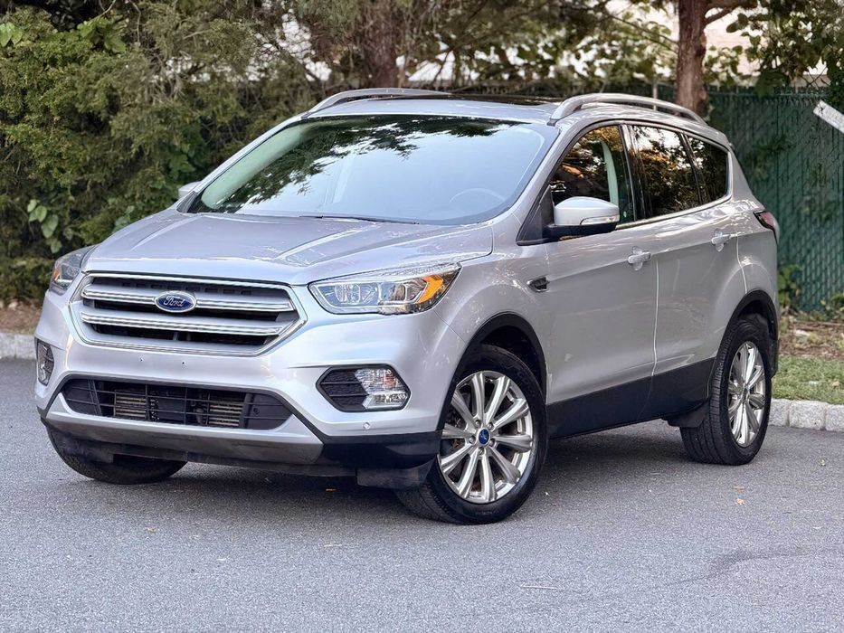 Ford Escape Titanium      2018