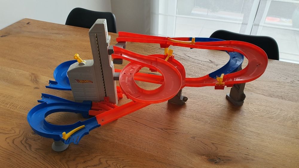 Zestaw Hot Wheels tor automatyczne windy CDR08