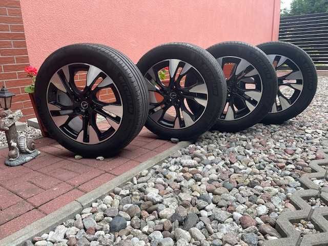 Komplet fabrycznych kół 18" Opel