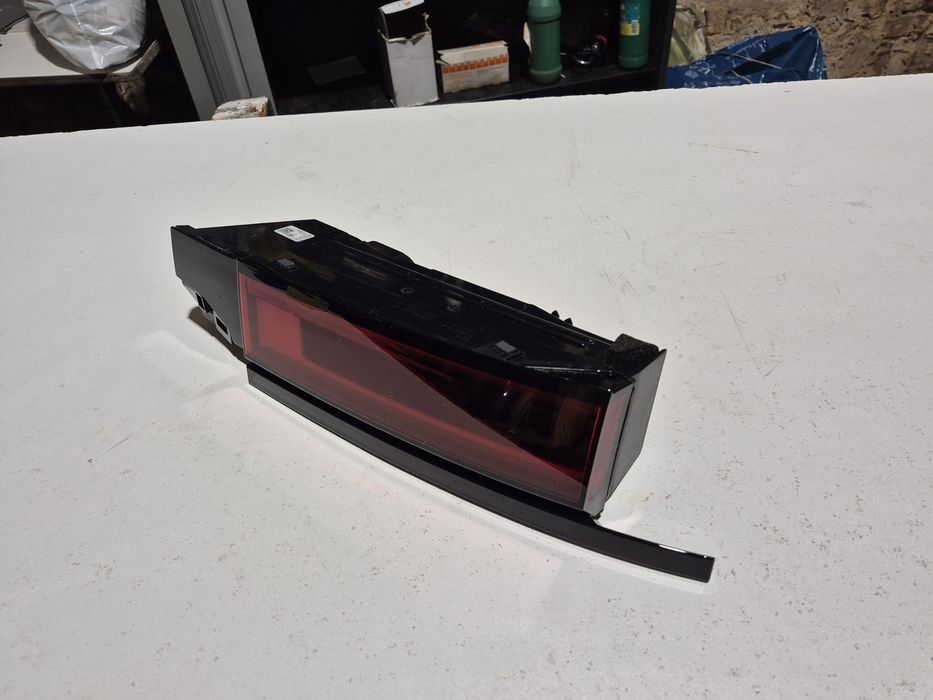 Range Rover Sport III 3. Lampa tylna prawa LED. L461RL. Europa
