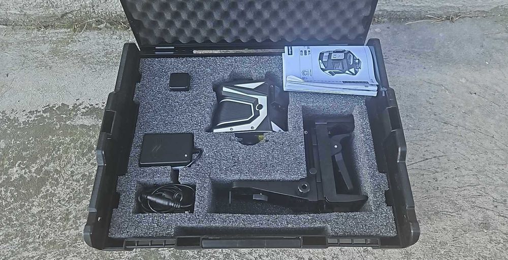 Laserliner X3-Laser Pro Trójwymiarowy laser { zielony }