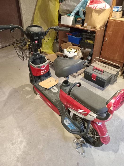 Продам электроскутер PLERS