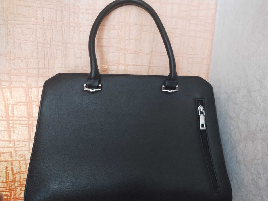 продам сумку жіночу