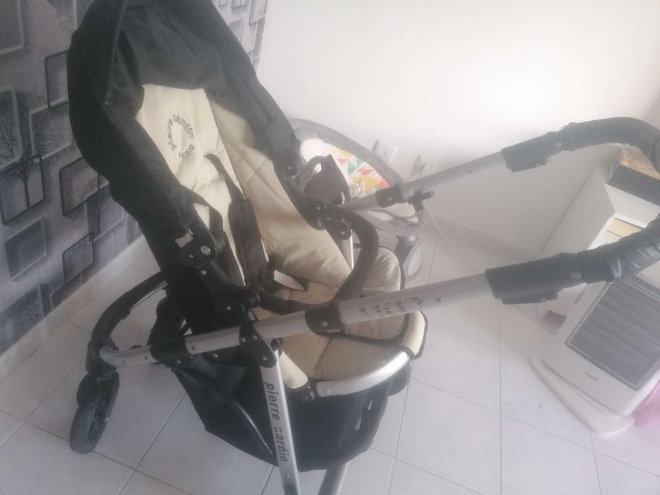 Artigos bebé, carrinho ovo cadeira baloiço tennis