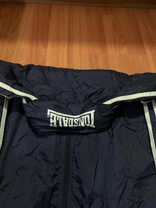 Вітровка lonsdale L