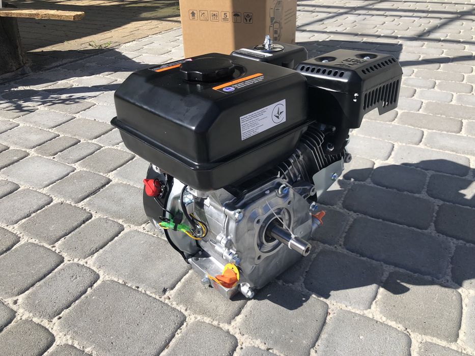 Двигун Rato r210