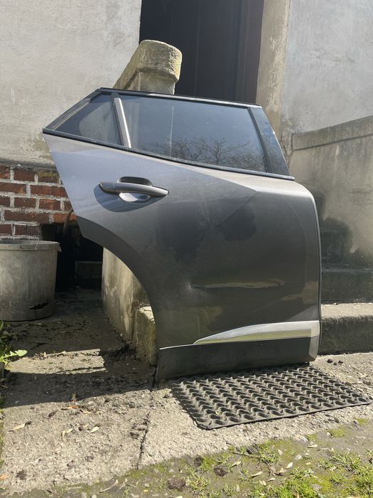 Drzwi lewy tył peugeot 2008 II EVL
