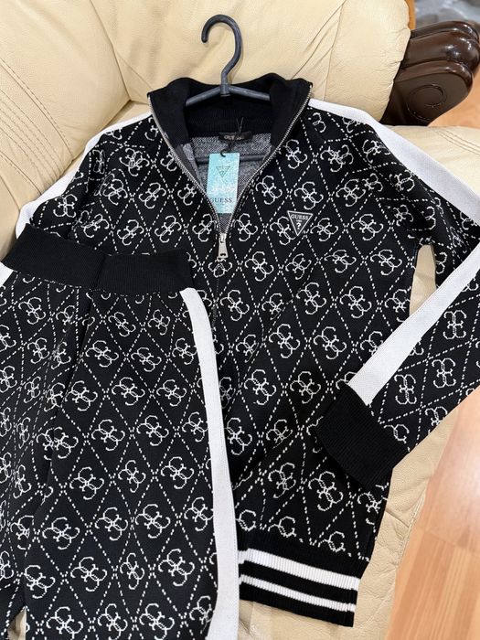 Новий костюм Guess вʼязка розмір S на невисокий зріст