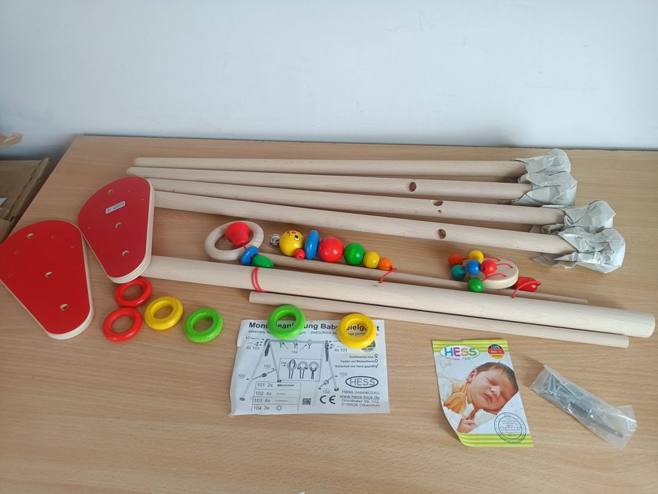 Trapez do zabawy dla niemowląt Hess drewniany