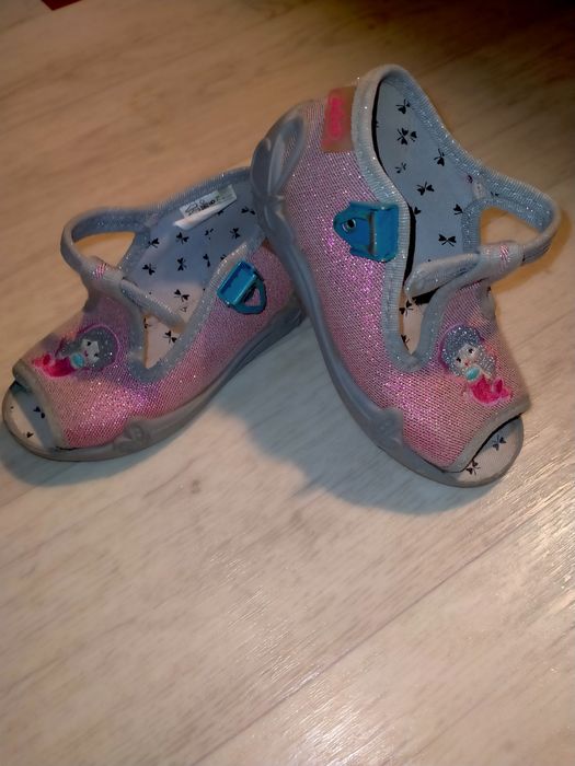 Сандали-тапочки для девочки