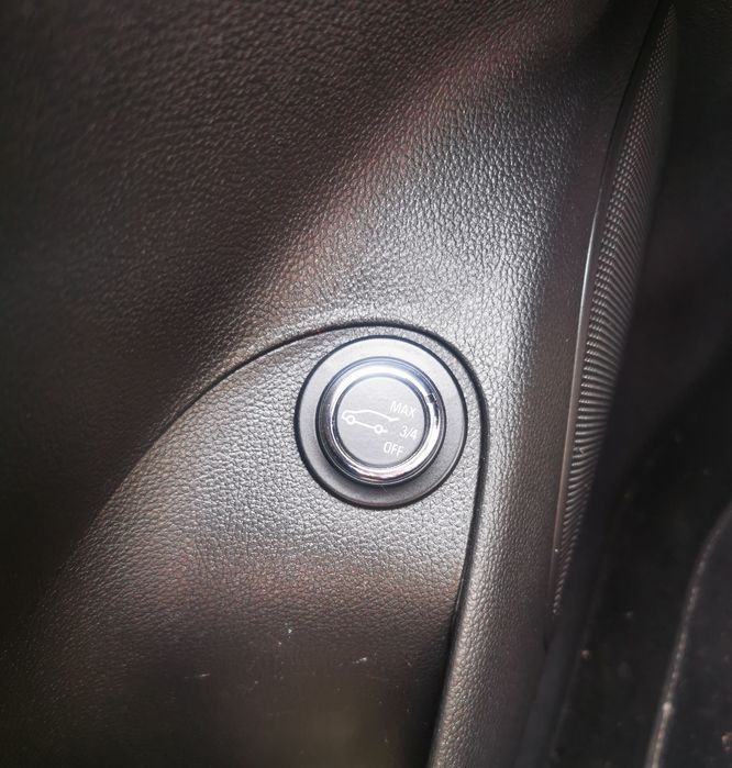 Opel Astra K Sports Tourer Innovation 1.6 CDTI 110cv – 2016 (Agosto)