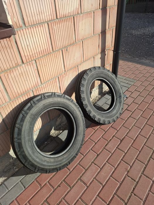 Sprzedam opony przednie do ciągnika