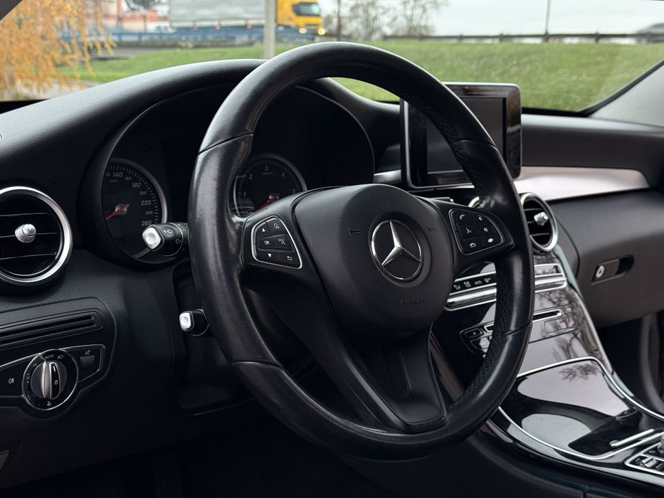Mercedes-benz C220D (205 кузов)