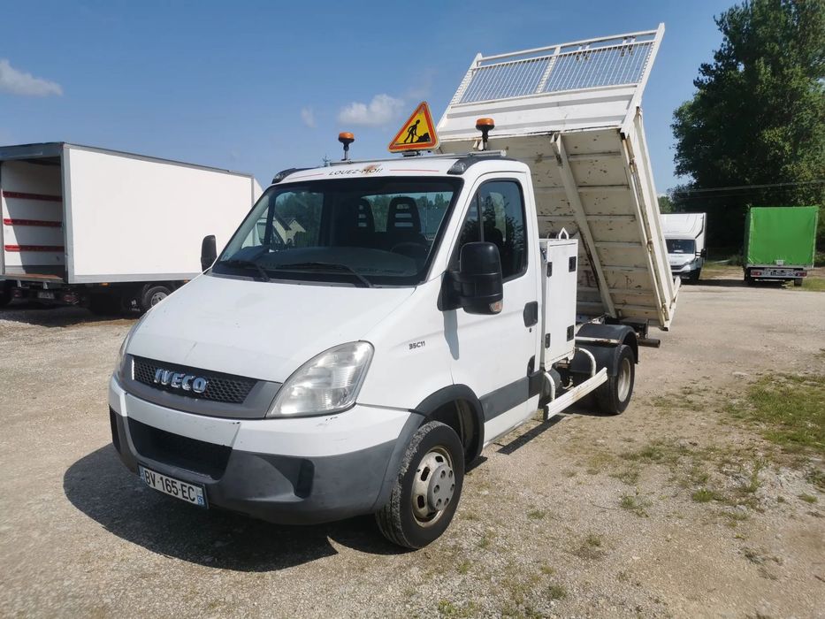 Iveco Daily 35C11 Kiper wywrotka Hak Bliźniak sprowadzony  Kiper 2.3turbo - 110KM wywrotka Hak Bliźniak Daily 35C11