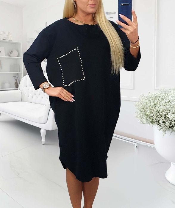 Czarna sukienka damska z perełkami plus size