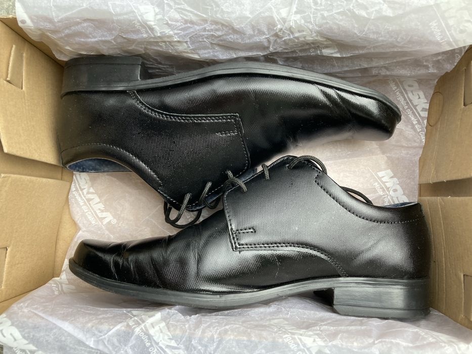 Buty pantofle komunijne dla chłopca rozm. 33