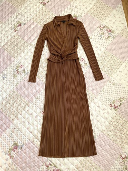 Jasna brązowa długa sukienka z rozcięciem L 40 prettylittlethinf