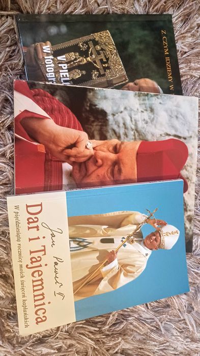 Trzy książki o tematyce religijnej