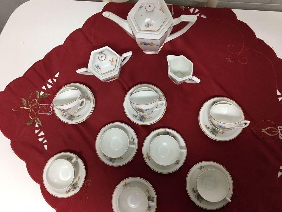Vista Alegre Tea Set64862874492033125