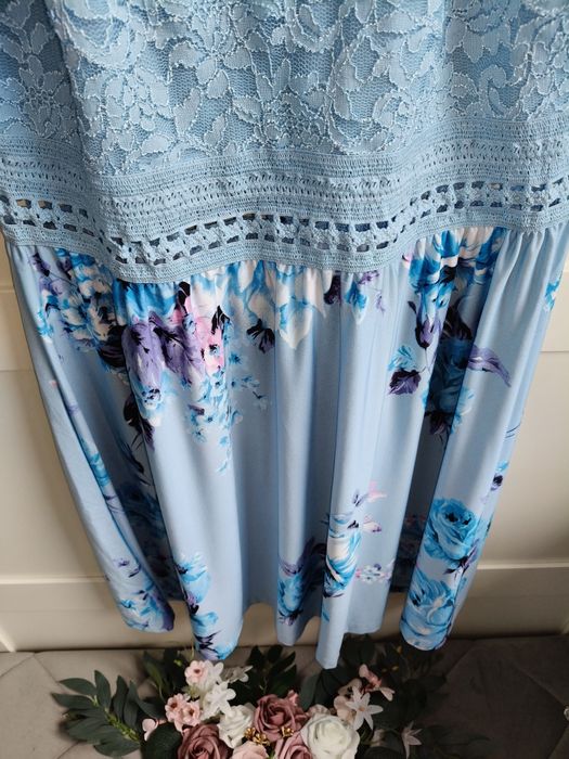 Nowa błękitna sukienka koronkowa w kwiaty styl Boho R.40/42