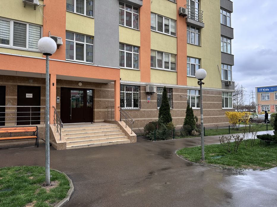 Продаж 3-кімнатної квартири, вул. Кульженка 31А, ЖК Яскравий