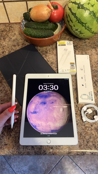 Tablet iPad Apple Retina 10” + NOWY RYSIK - PROCREATE