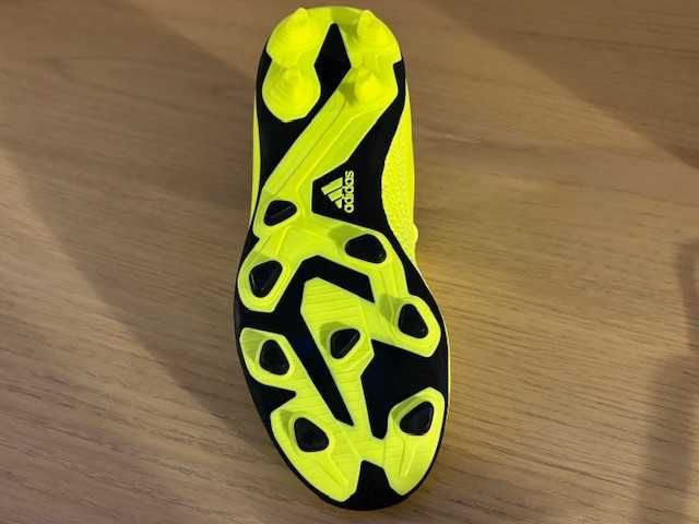 Chuteiras Adidas X novas nº 33