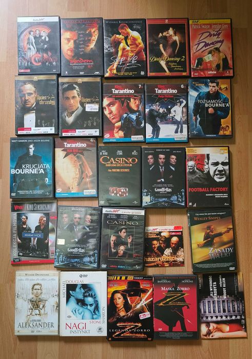 Zestaw 100 filmów DVD z filmowymi hitami