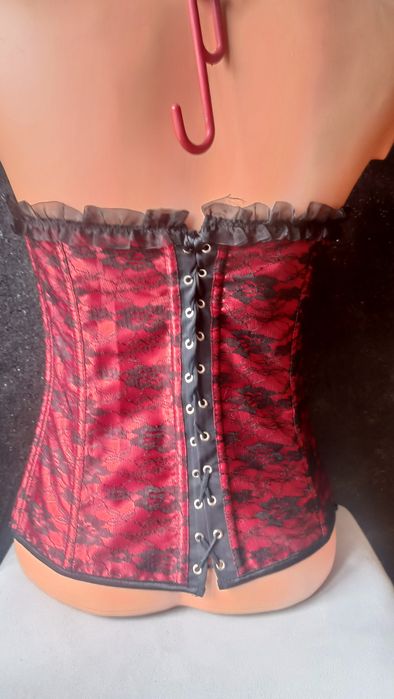 Gorset Czerwono-Czarny Koronka Vaacodor 2XL - wiązany , zamekk .