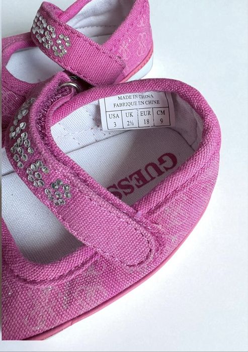Guess – różowe balerinki dziecięce r. 18