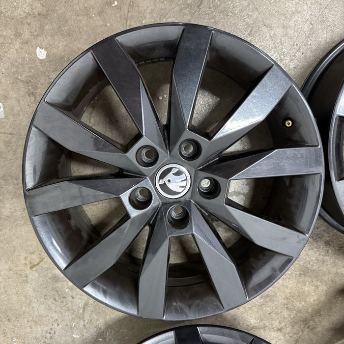 Alufelgi 17" 5x112 Skoda Octavia II Karoq Superb Vw Golf