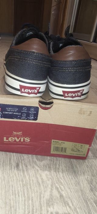 Чоловічі кеди levis 40-41 розмір