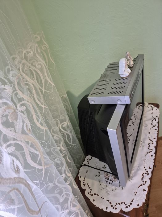 Продається телевізор із тюнером