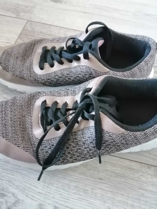Buty sportowe 39