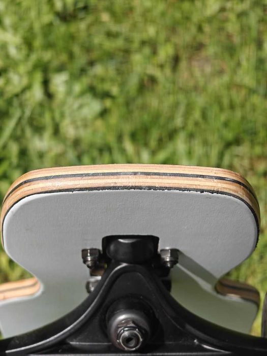 Landyachtz Battle Axe Paper Tiger - longboard