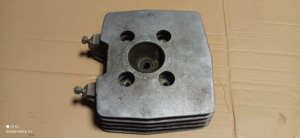 Używana oryginalna Głowica MZ TS 250 5 B cześć silnika