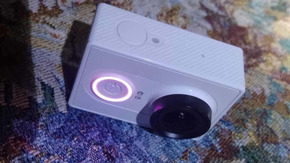 Y Xiaomi actionI камера ,качество хорошее, аккумулятор держит